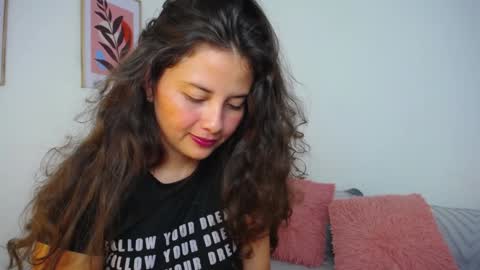 Lily see u on december 2 online show from 01.19.25