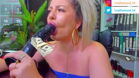 Snapshot of lisa2018 chatting on 01.07.25 lisa online show from 01.07.25