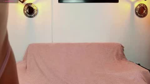 Snapshot of lisa__cute__ chatting on 10.12.25 Lisa and Andru online show from 10.12.25