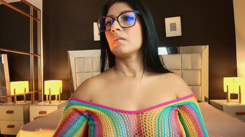 Lisa online show from 01.23.25