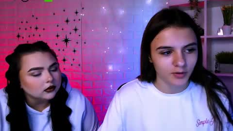 Lisa online show from 11.04.25