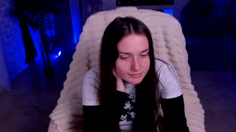 Snapshot of lisa_elfy chatting on 01.20.25 lisa_elfy online show from 01.20.25