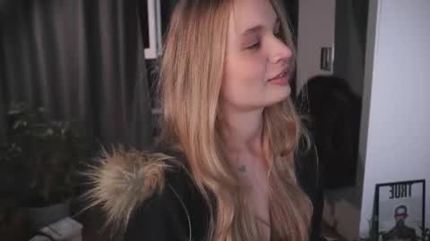 Elisabeth or Lisa online show from 10.27.25