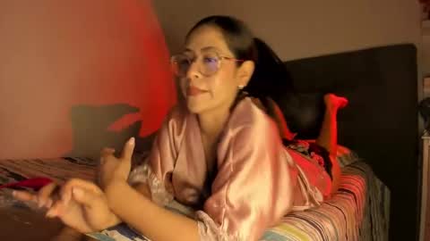 Lisa Thompson online show from 10.10.25