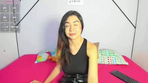 lisa white  online show from 11.26.25