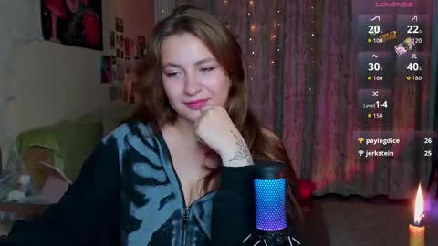LisaCase online show from 10.07.25