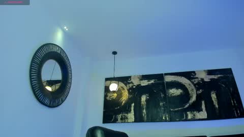 Lisa  Flowers online show from 04.14.26