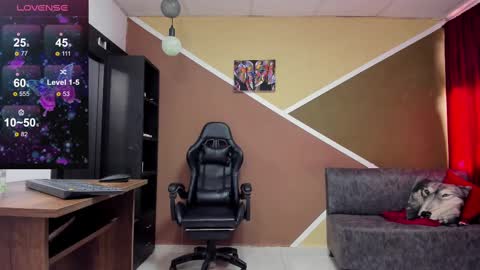 Lisa Gray Independent Model online show from 02.10.25