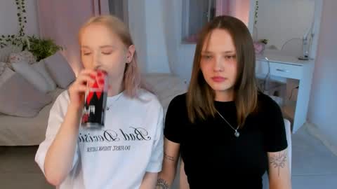 Lisa blonde  Alisa brunette online show from 04.03.26