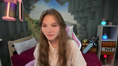 Snapshot of lisaporters chatting on 02.09.25 Lisa online show from 02.09.25