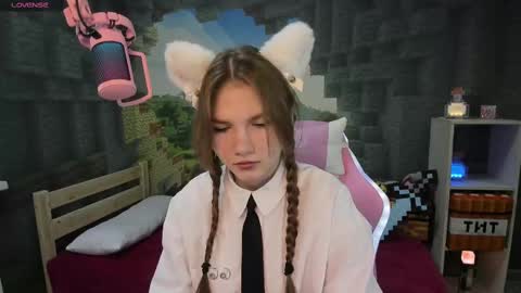 Snapshot of lisaporters chatting on 02.11.25 Lisa online show from 02.11.25