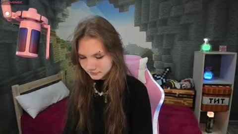 Snapshot of lisaporters chatting on 02.19.25 Lisa online show from 02.19.25