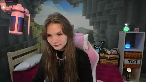 Snapshot of lisaporters chatting on 02.20.25 Lisa online show from 02.20.25