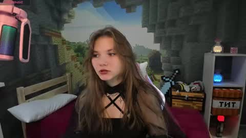 Snapshot of lisaporters chatting on 02.22.25 Lisa online show from 02.22.25