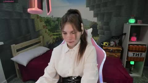 Snapshot of lisaporters chatting on 03.04.25 Lisa online show from 03.04.25