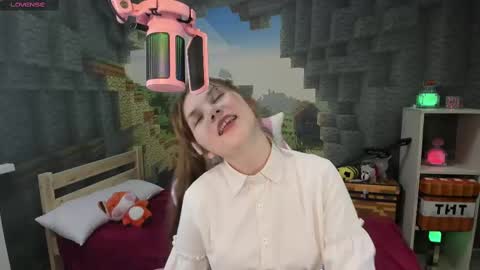 Snapshot of lisaporters chatting on 03.04.25 Lisa online show from 03.04.25