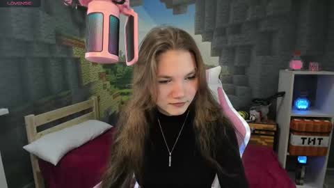 Snapshot of lisaporters chatting on 03.05.25 Lisa online show from 03.05.25