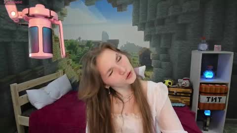 Snapshot of lisaporters chatting on 03.07.25 Lisa online show from 03.07.25