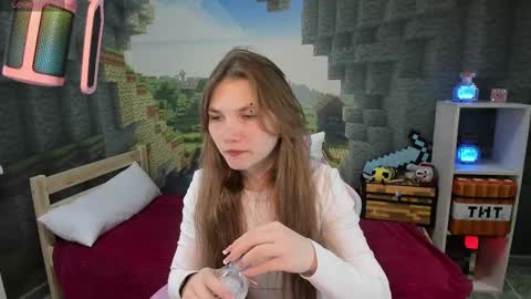 Snapshot of lisaporters chatting on 03.10.25 Lisa online show from 03.10.25