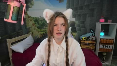 Snapshot of lisaporters chatting on 03.10.25 Lisa online show from 03.10.25