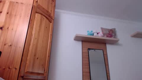 Snapshot of lisaskybaby chatting on 11.03.25 Lisaskybaby online show from 11.03.25