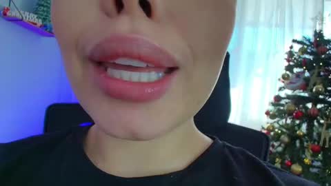 Lisbet online show from 12.07.24