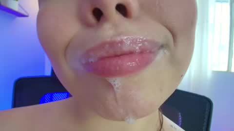 Lisbet online show from 02.06.25