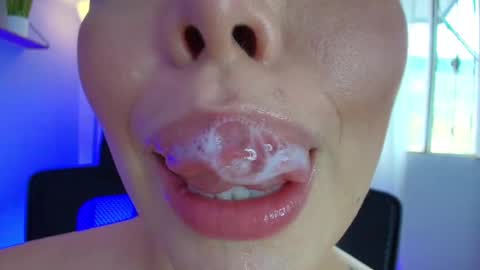 Lisbet online show from 02.12.25