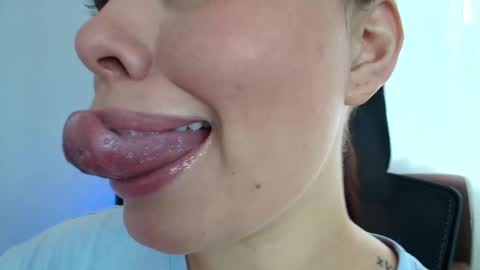 Lisbet online show from 02.21.25