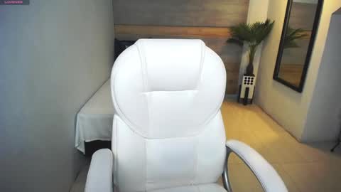 Liseth Fox online show from 02.25.25