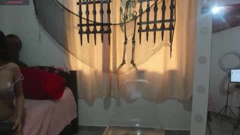 lissa_petitee online show from 11.05.25