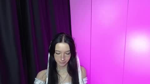 Snapshot of lissaelison chatting on 11.04.25 lissaelison online show from 11.04.25