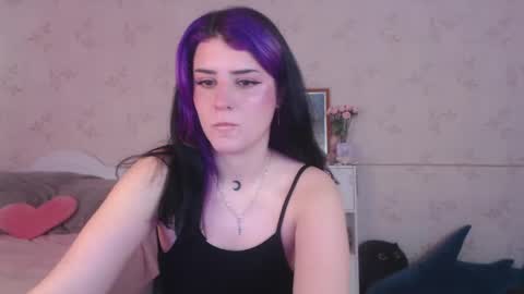 Snapshot of lissalucy chatting on 05.05.26 Alice Dont forget to thumbs up its very important online show from 05.05.26