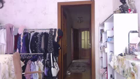 Snapshot of lissalucy chatting on 08.09.26 Alice Dont forget to thumbs up its very important online show from 08.09.26