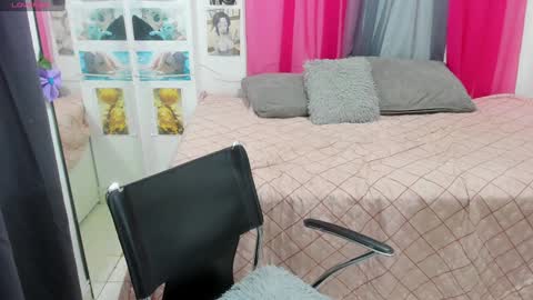 Snapshot of lissavillalobos chatting on 12.03.24 lissa online show from 12.03.24