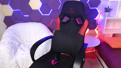 Lena online show from 01.16.25