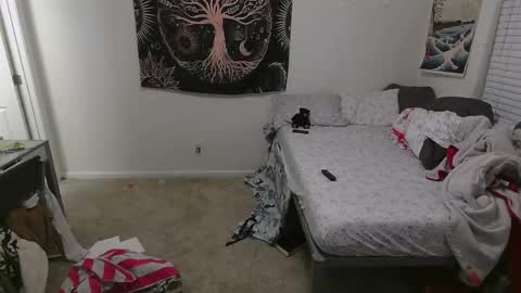 Peaches online show from 10.31.25