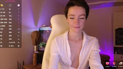 Alisa online show from 11.11.25