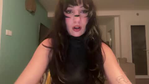 Snapshot of littlcatt chatting on 10.23.25 littlcatt online show from 10.23.25