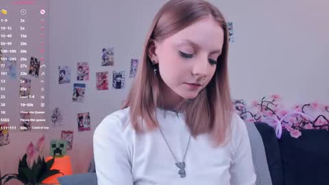 Snapshot of little__caprice chatting on 04.18.26 Bella online show from 04.18.26