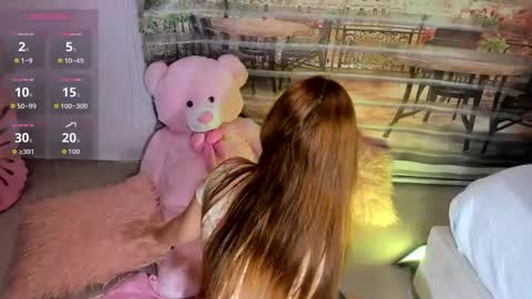 Snapshot of little__doll18 chatting on 06.05.26 little__doll18 online show from 06.05.26