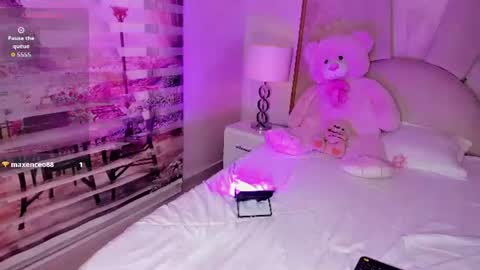 Snapshot of little__doll18 chatting on 07.03.26 little__doll18 online show from 07.03.26