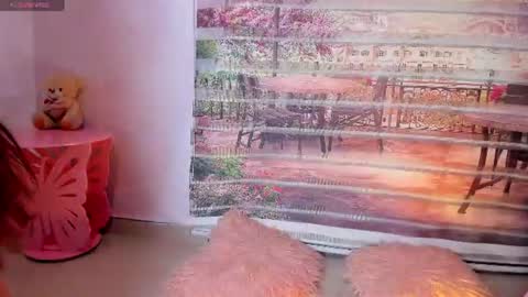 Snapshot of little__doll18 chatting on 07.14.26 little__doll18 online show from 07.14.26