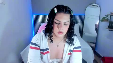 Snapshot of little_alli chatting on 05.03.26 L I T T L E A L L I online show from 05.03.26
