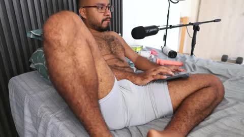 Little bear - give my room a like thanks. online show from 03.01.26