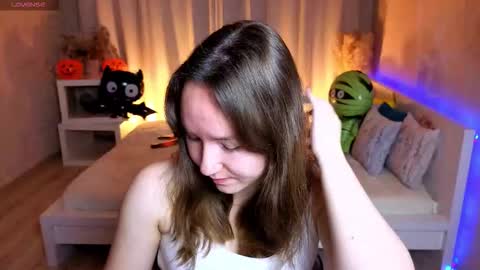 Alexandra online show from 10.30.25