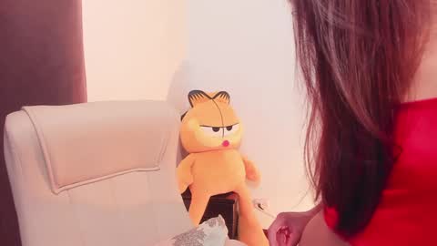 Snapshot of little_eli chatting on 01.20.25 Help me reach 100 likes online show from 01.20.25