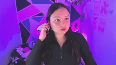 Snapshot of little_emma0 chatting on 07.10.26 Carol online show from 07.10.26