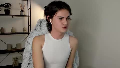 Snapshot of little_femb0y chatting on 02.03.26 Daniel online show from 02.03.26