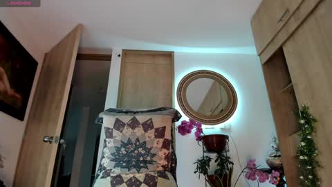 Izzi online show from 10.22.25